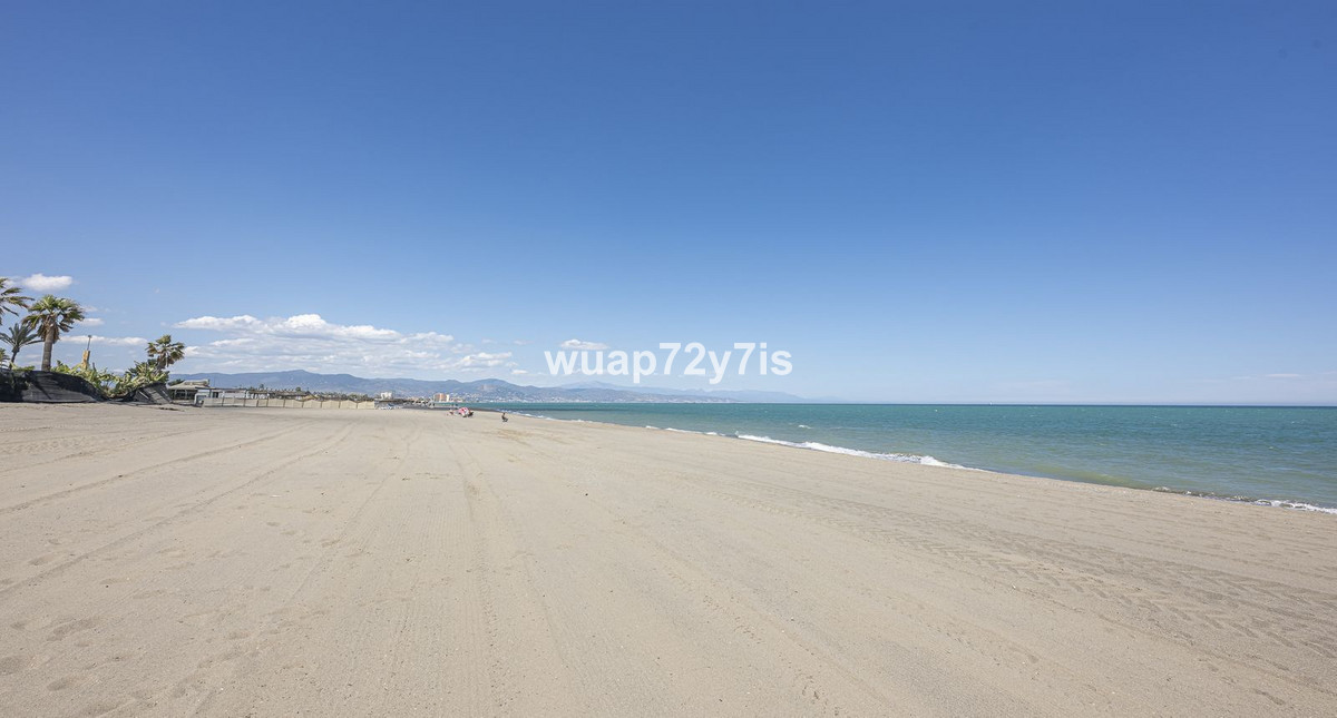 4 Bed Apartment for sale in Torremolinos Costa Del Sol, Málaga, Spain