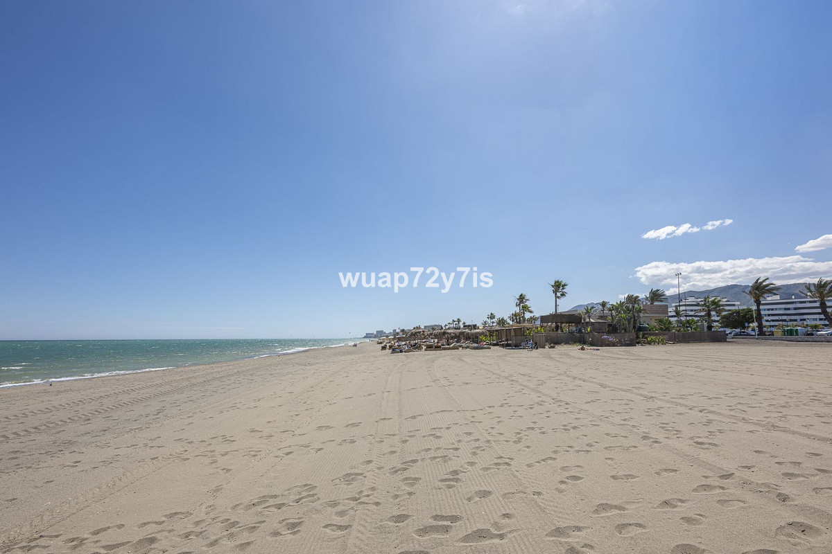 4 Bed Apartment for sale in Torremolinos Costa Del Sol, Málaga, Spain