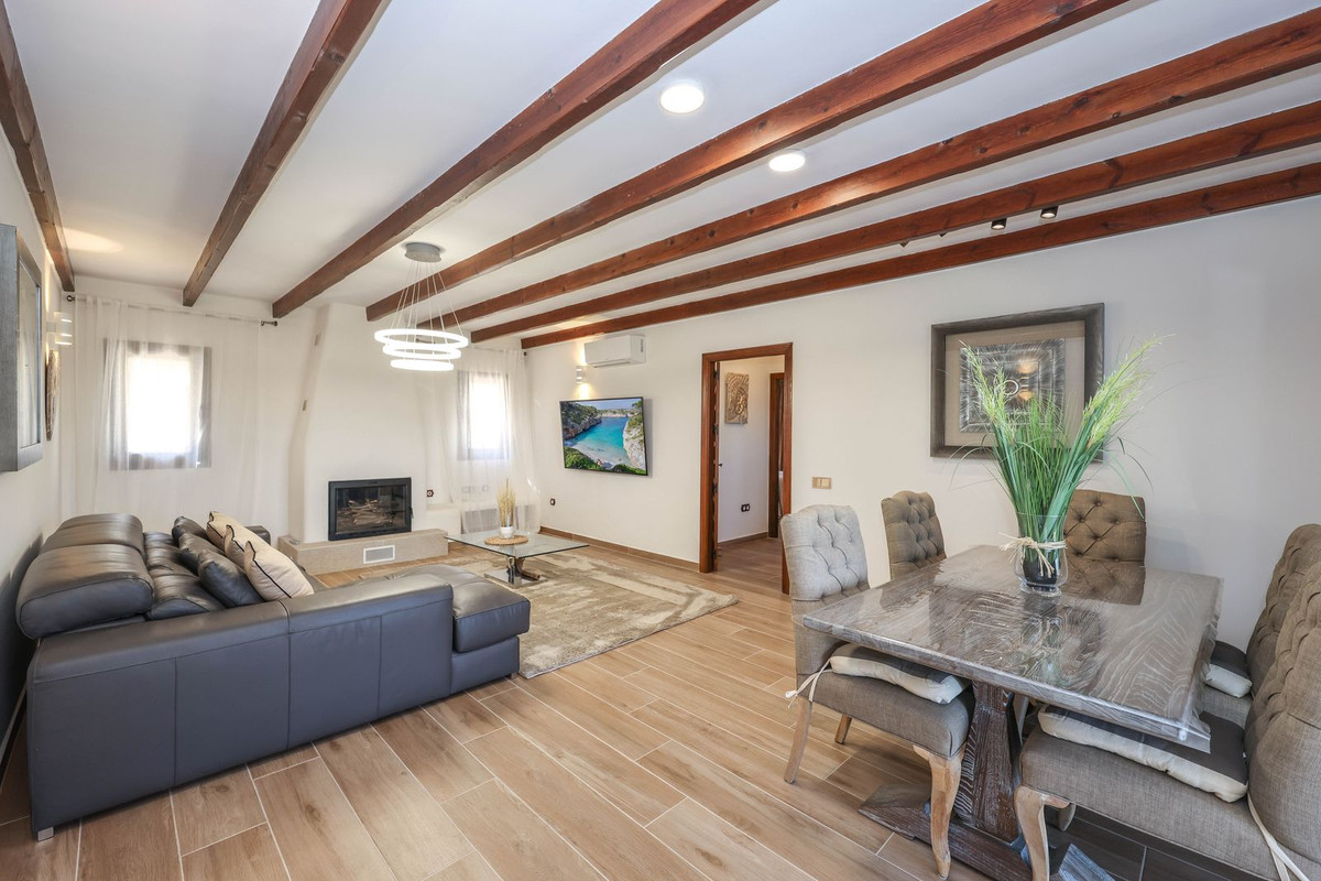 4 Bed Townhouse for sale in Guaro Costa Del Sol, Málaga, Spain