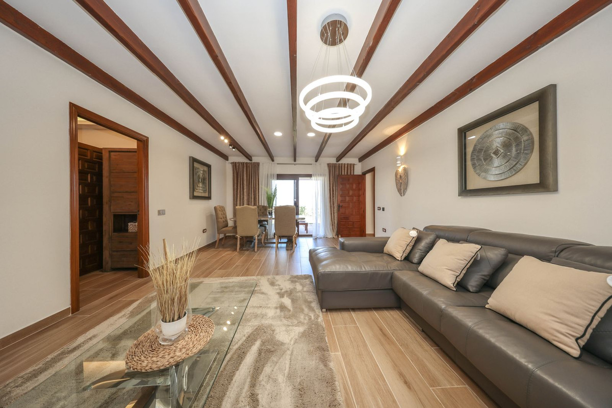 4 Bed Townhouse for sale in Guaro Costa Del Sol, Málaga, Spain