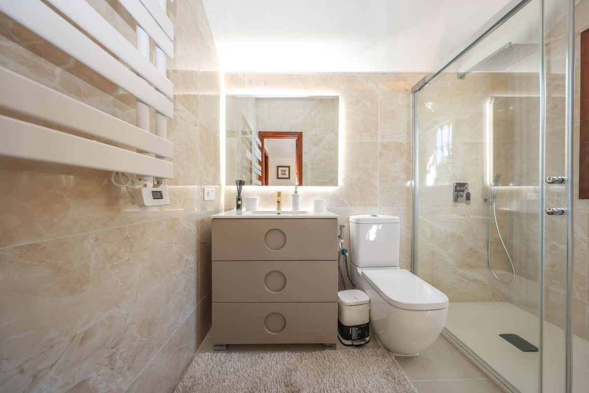 4 Bed Townhouse for sale in Guaro Costa Del Sol, Málaga, Spain