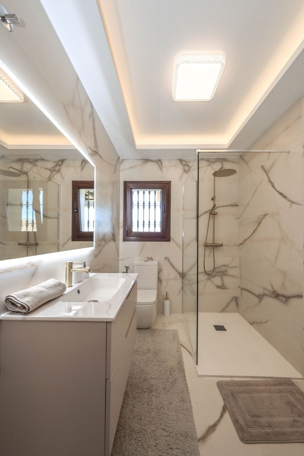 4 Bed Townhouse for sale in Guaro Costa Del Sol, Málaga, Spain