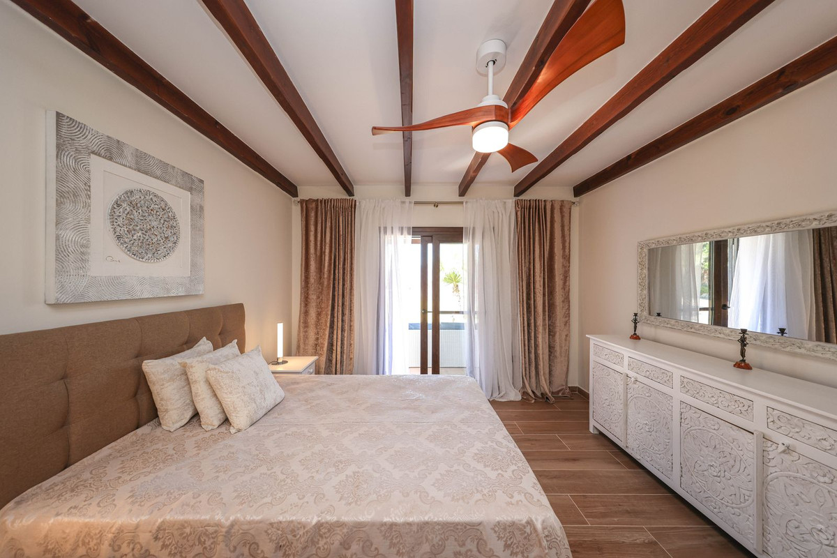 4 Bed Townhouse for sale in Guaro Costa Del Sol, Málaga, Spain
