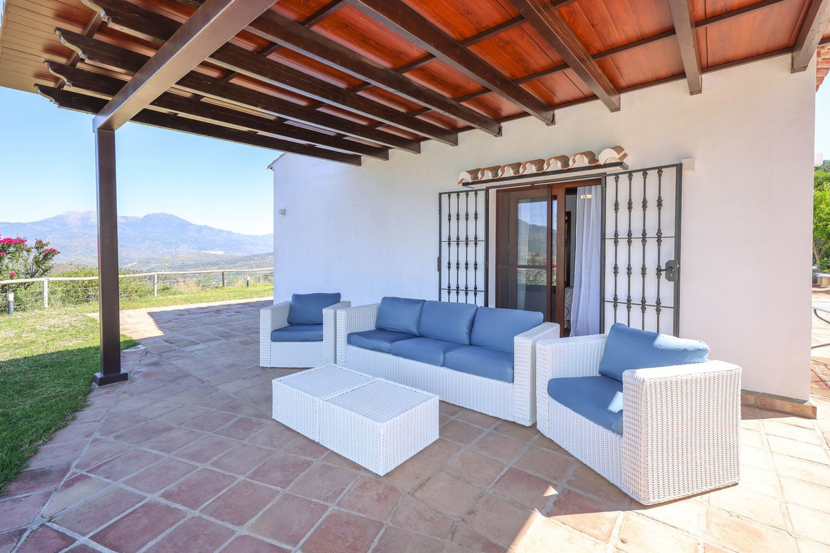 4 Bed Townhouse for sale in Guaro Costa Del Sol, Málaga, Spain