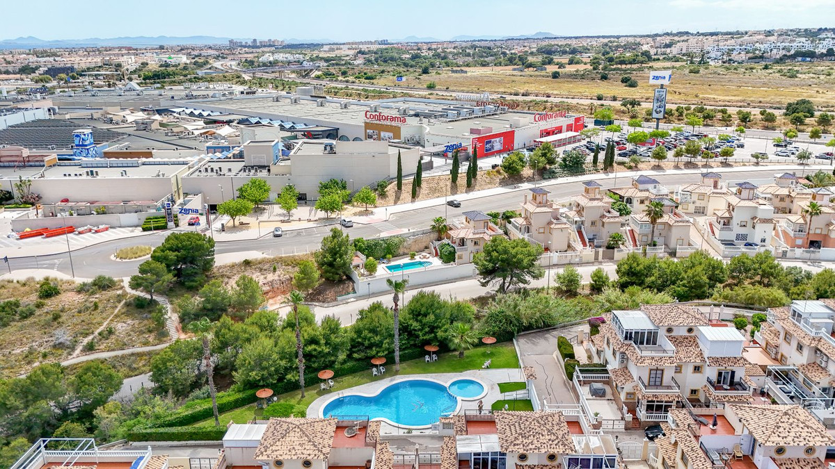2 Bed Townhouse for sale in La Zenia Costa Blanca, Alicante, Spain