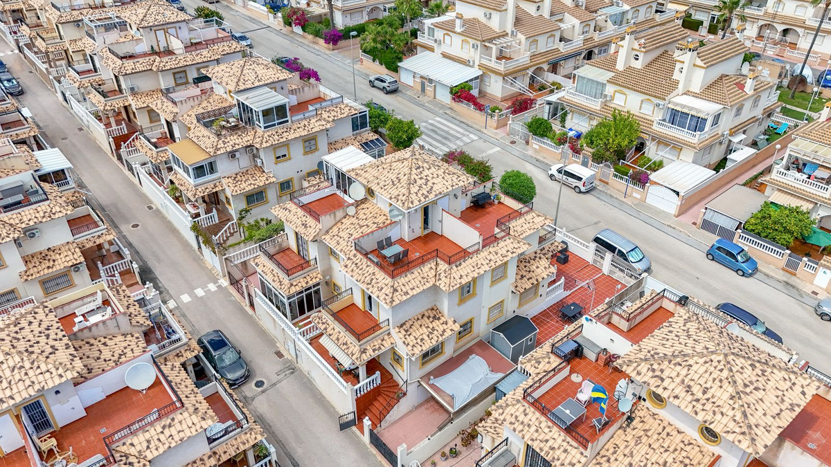 2 Bed Townhouse for sale in La Zenia Costa Blanca, Alicante, Spain