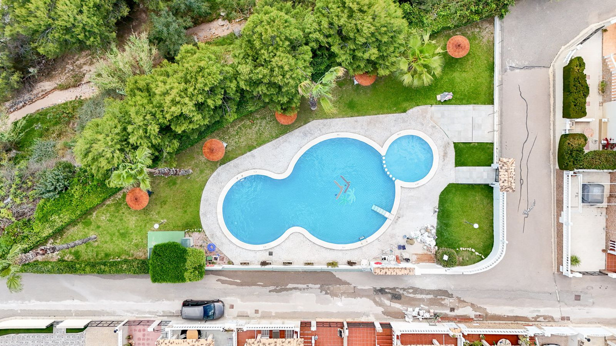 2 Bed Townhouse for sale in La Zenia Costa Blanca, Alicante, Spain