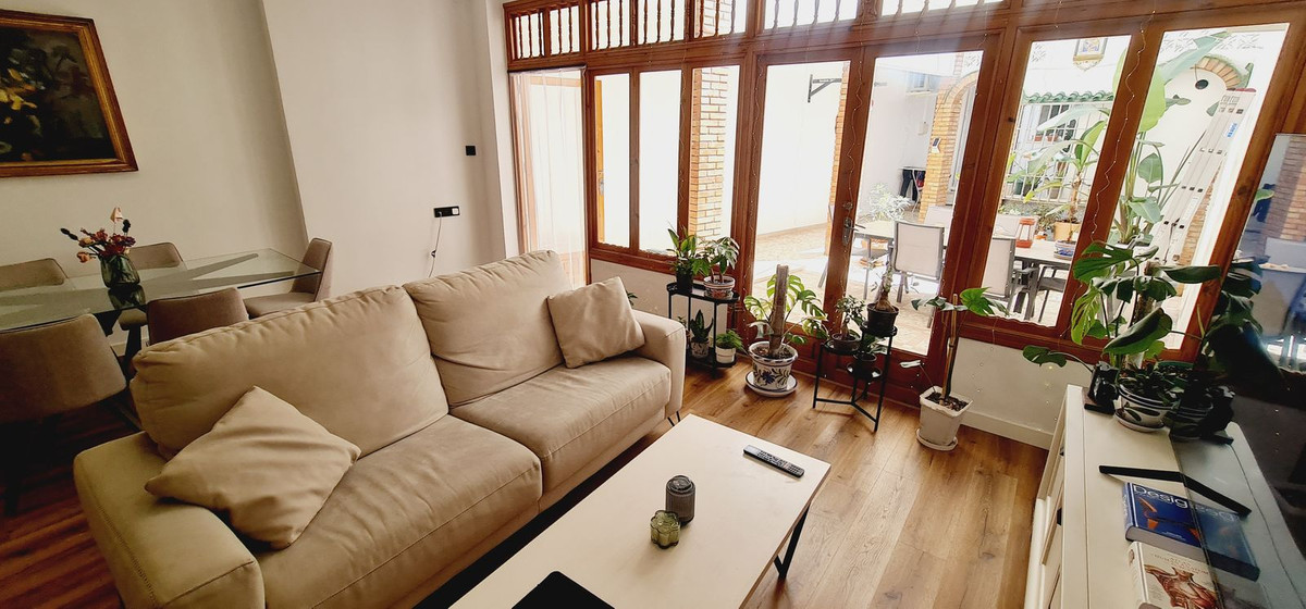 8 Bed Townhouse for sale in Antequera Costa Del Sol, Málaga, Spain