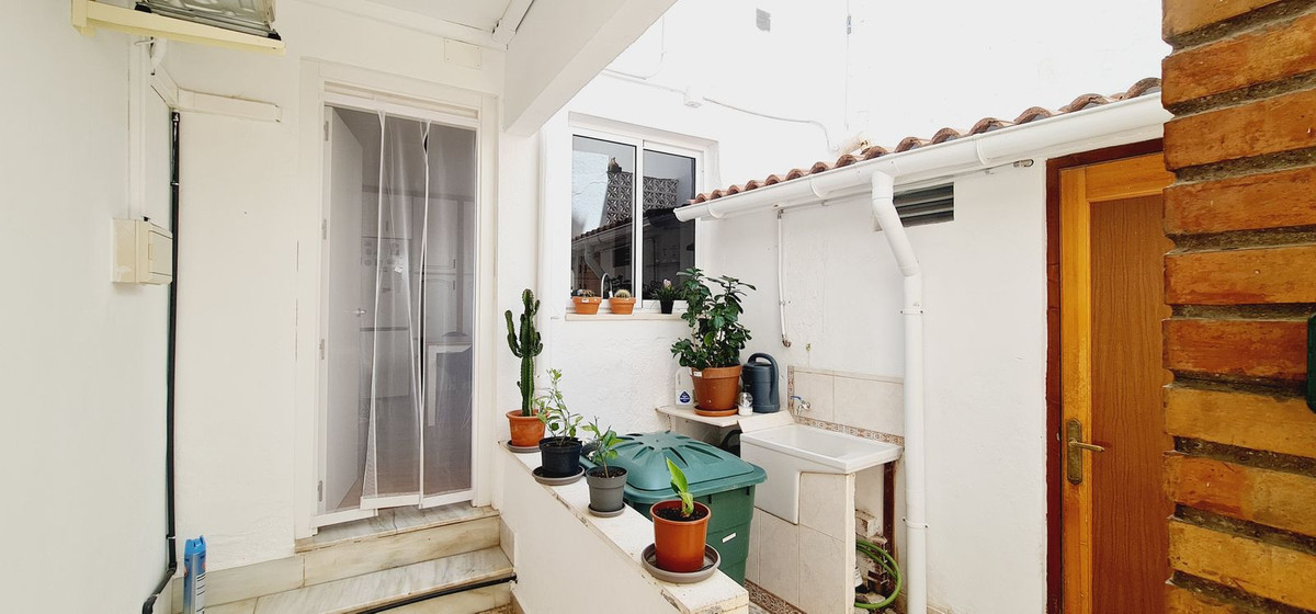 8 Bed Townhouse for sale in Antequera Costa Del Sol, Málaga, Spain