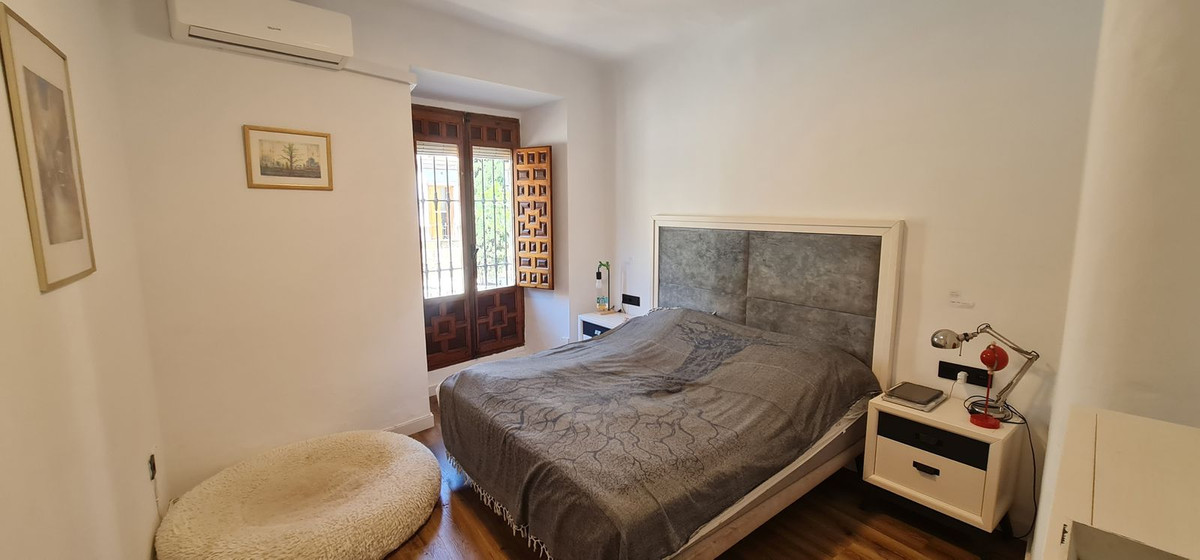 8 Bed Townhouse for sale in Antequera Costa Del Sol, Málaga, Spain