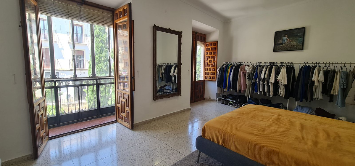 8 Bed Townhouse for sale in Antequera Costa Del Sol, Málaga, Spain