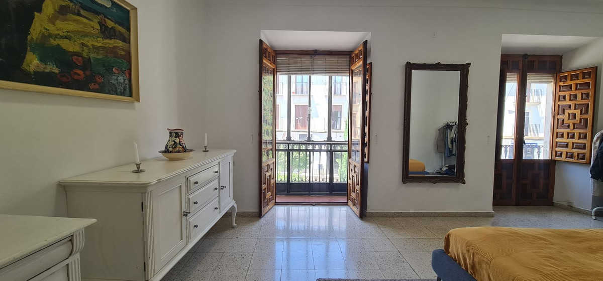8 Bed Townhouse for sale in Antequera Costa Del Sol, Málaga, Spain