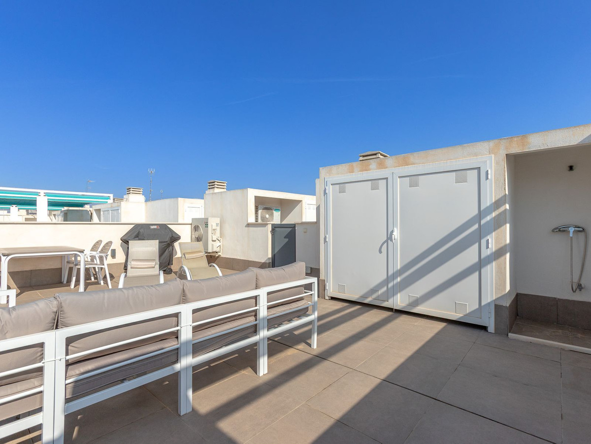 Se vende Apartamento en Planta Última de 1 dormitorios en Costa Blanca, Alicante, España