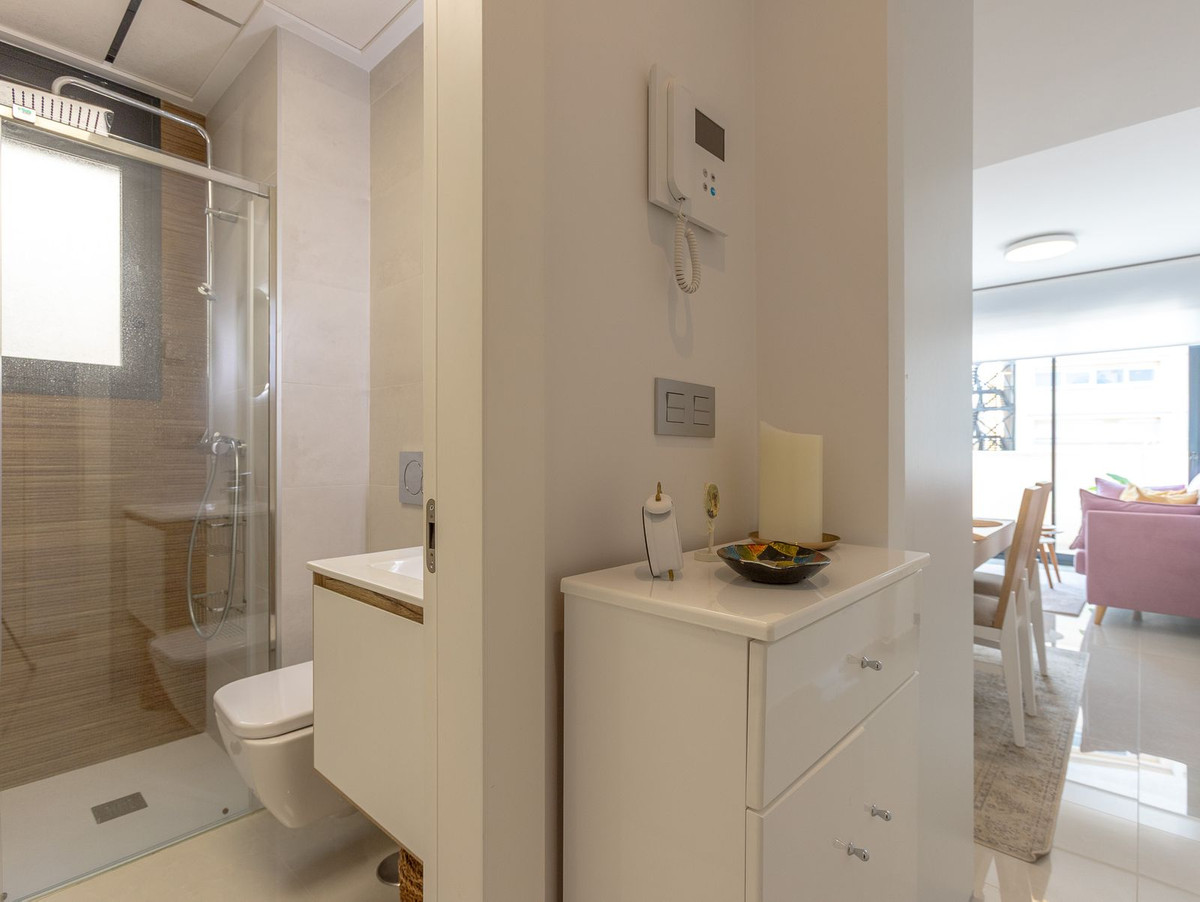 Se vende Apartamento en Planta Última de 1 dormitorios en Costa Blanca, Alicante, España