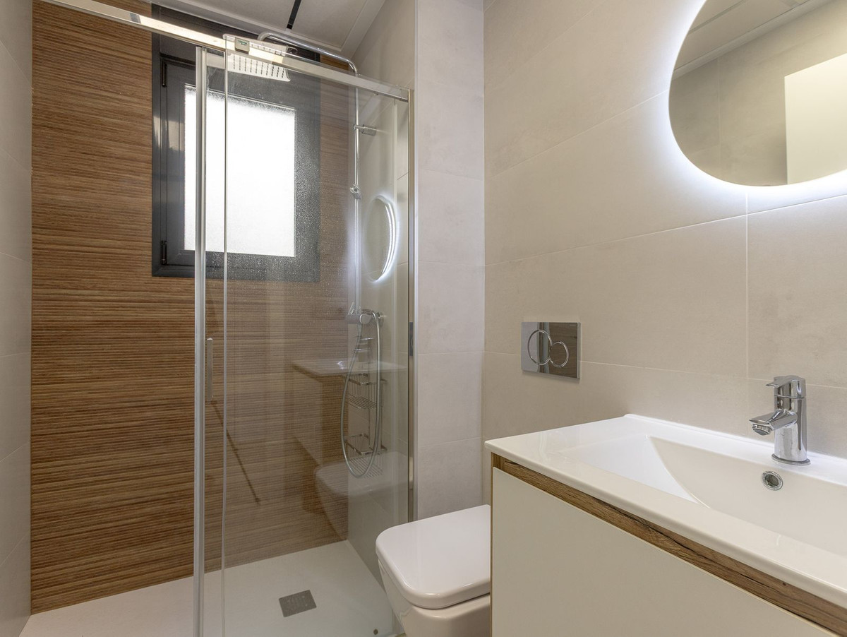 Se vende Apartamento en Planta Última de 1 dormitorios en Costa Blanca, Alicante, España