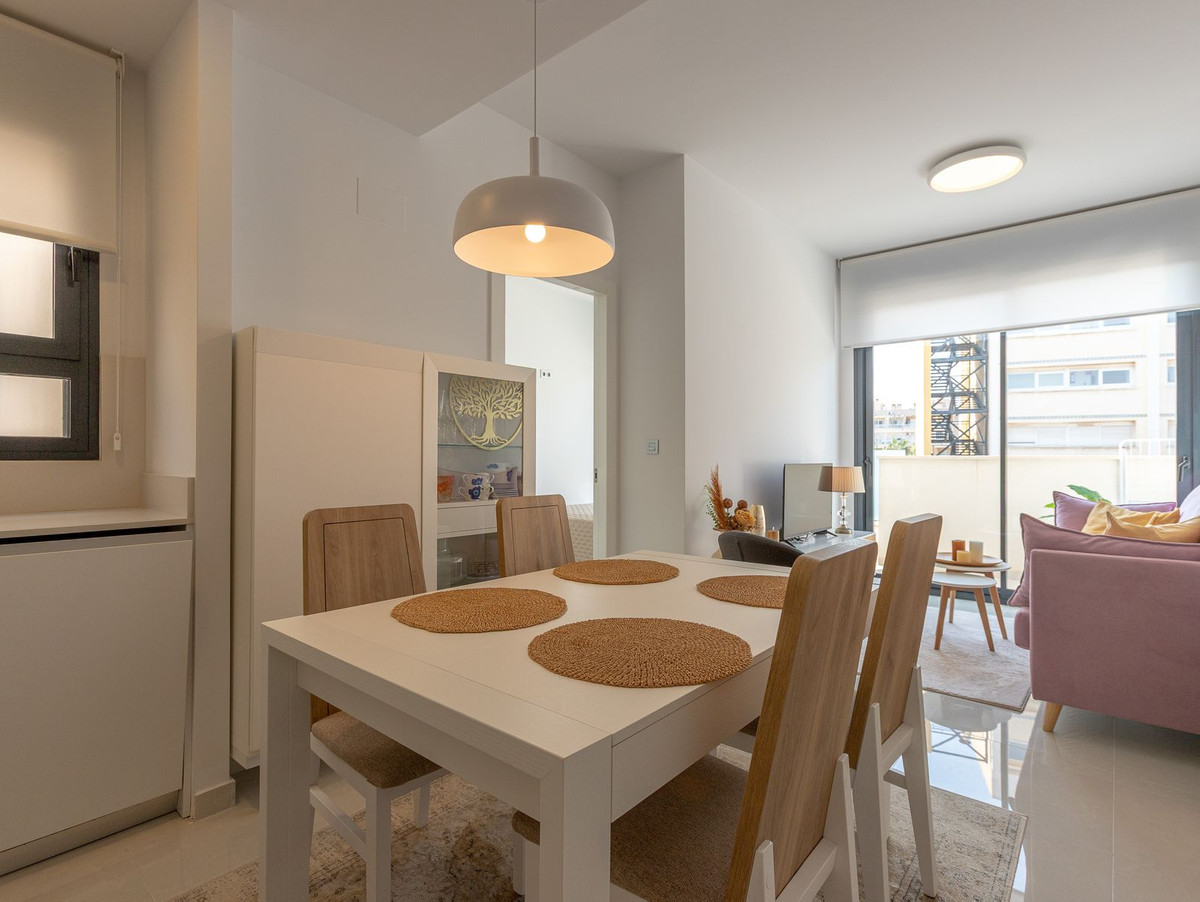 Se vende Apartamento en Planta Última de 1 dormitorios en Costa Blanca, Alicante, España