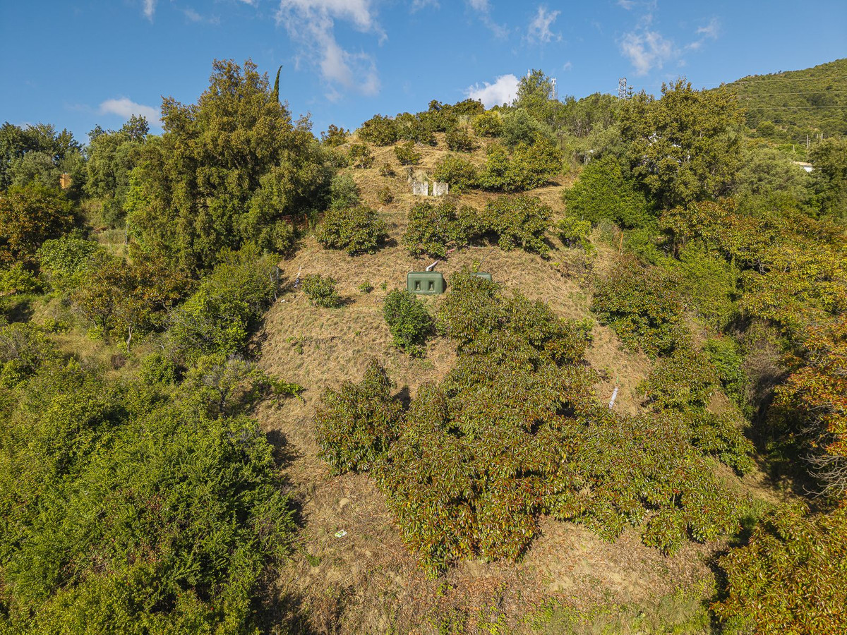 Se vende Finca - Cortijo de 2 dormitorios en Costa Del Sol, Málaga, España