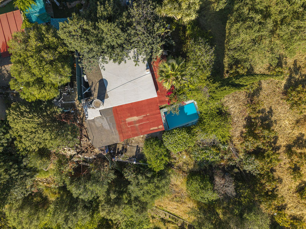 Se vende Finca - Cortijo de 2 dormitorios en Costa Del Sol, Málaga, España