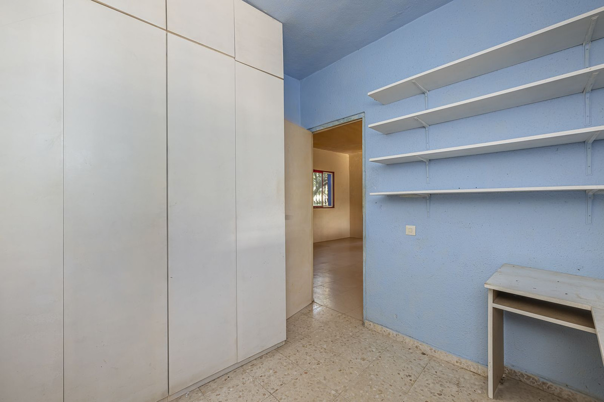 Se vende Finca - Cortijo de 2 dormitorios en Costa Del Sol, Málaga, España