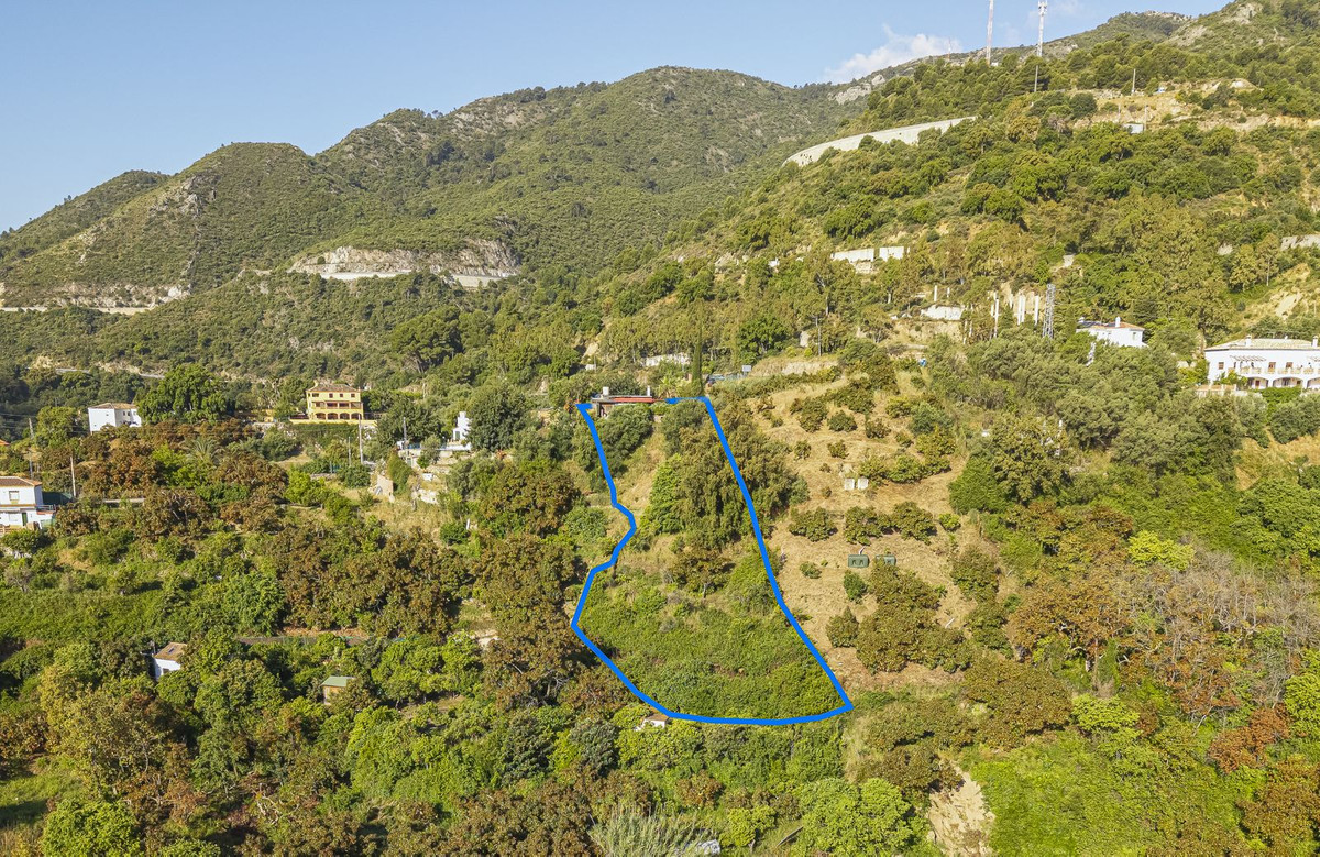 Se vende Finca - Cortijo de 2 dormitorios en Costa Del Sol, Málaga, España
