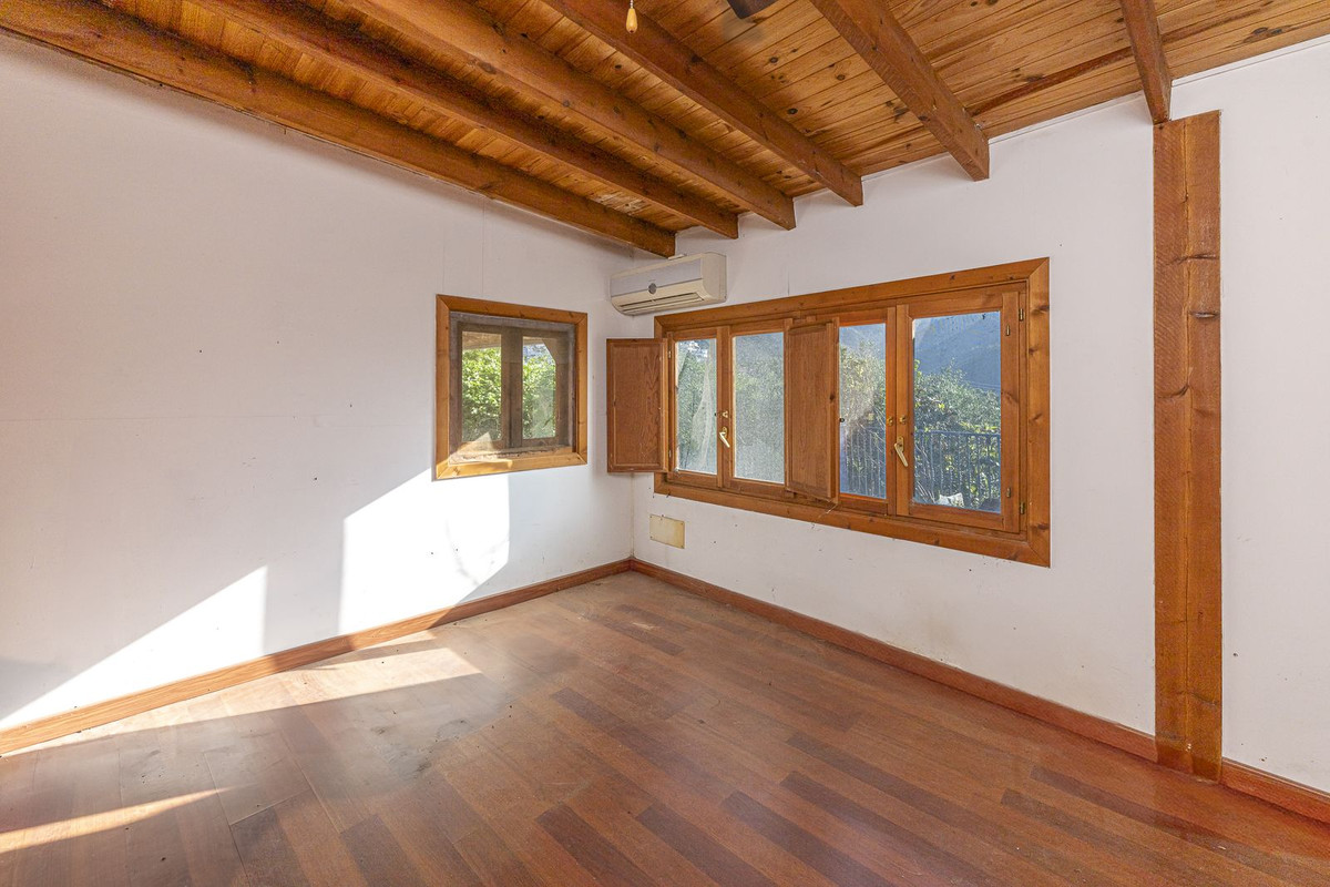 Se vende Finca - Cortijo de 2 dormitorios en Costa Del Sol, Málaga, España