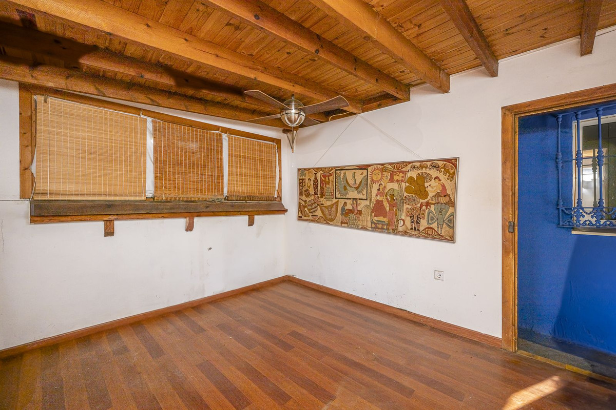 Se vende Finca - Cortijo de 2 dormitorios en Costa Del Sol, Málaga, España