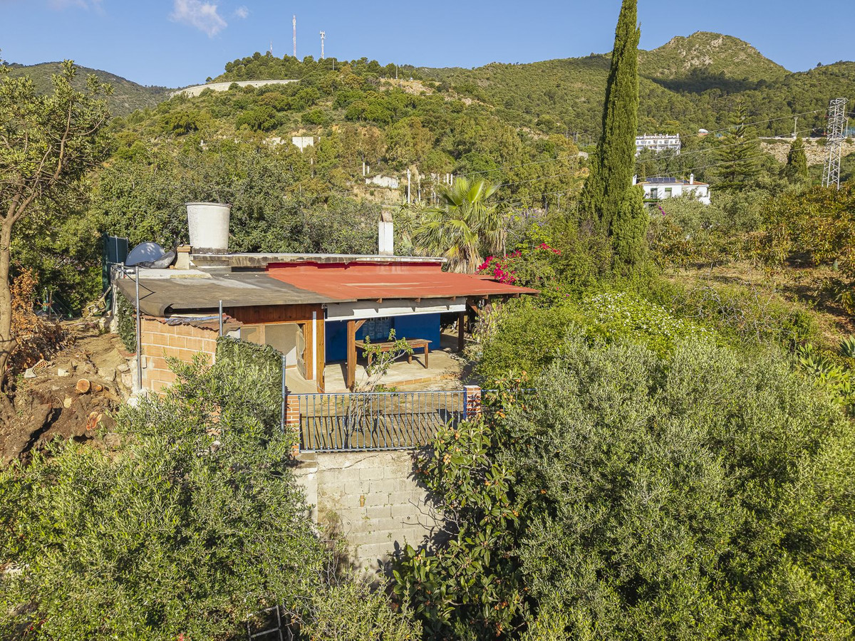 Se vende Finca - Cortijo de 2 dormitorios en Costa Del Sol, Málaga, España