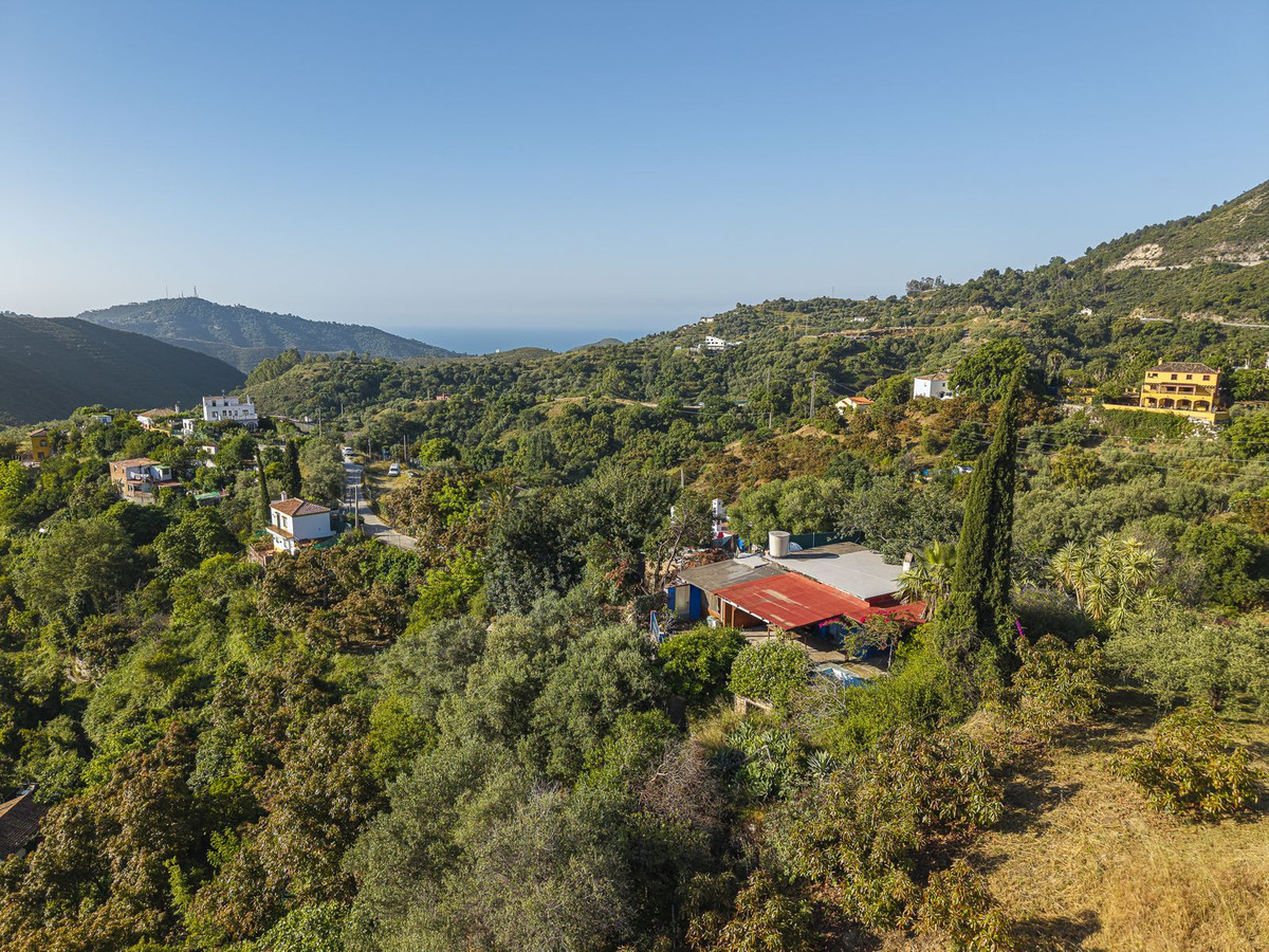 Se vende Finca - Cortijo de 2 dormitorios en Costa Del Sol, Málaga, España