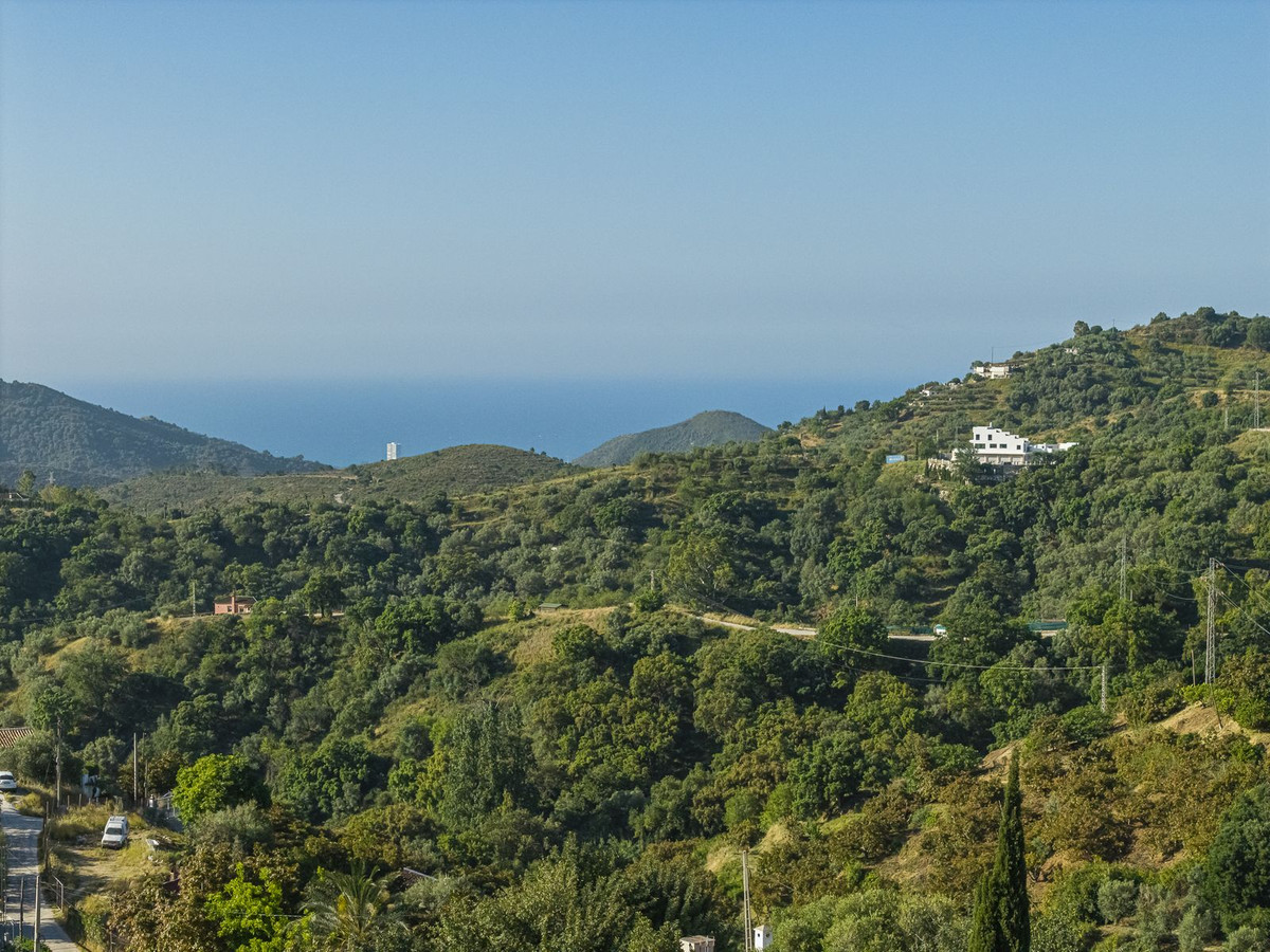 Se vende Finca - Cortijo de 2 dormitorios en Costa Del Sol, Málaga, España