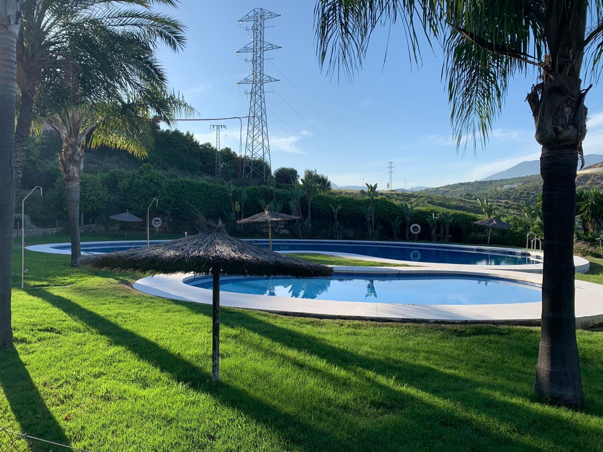 Se vende Apartamento Planta Media de 4 dormitorios en Costa Del Sol, Málaga, España