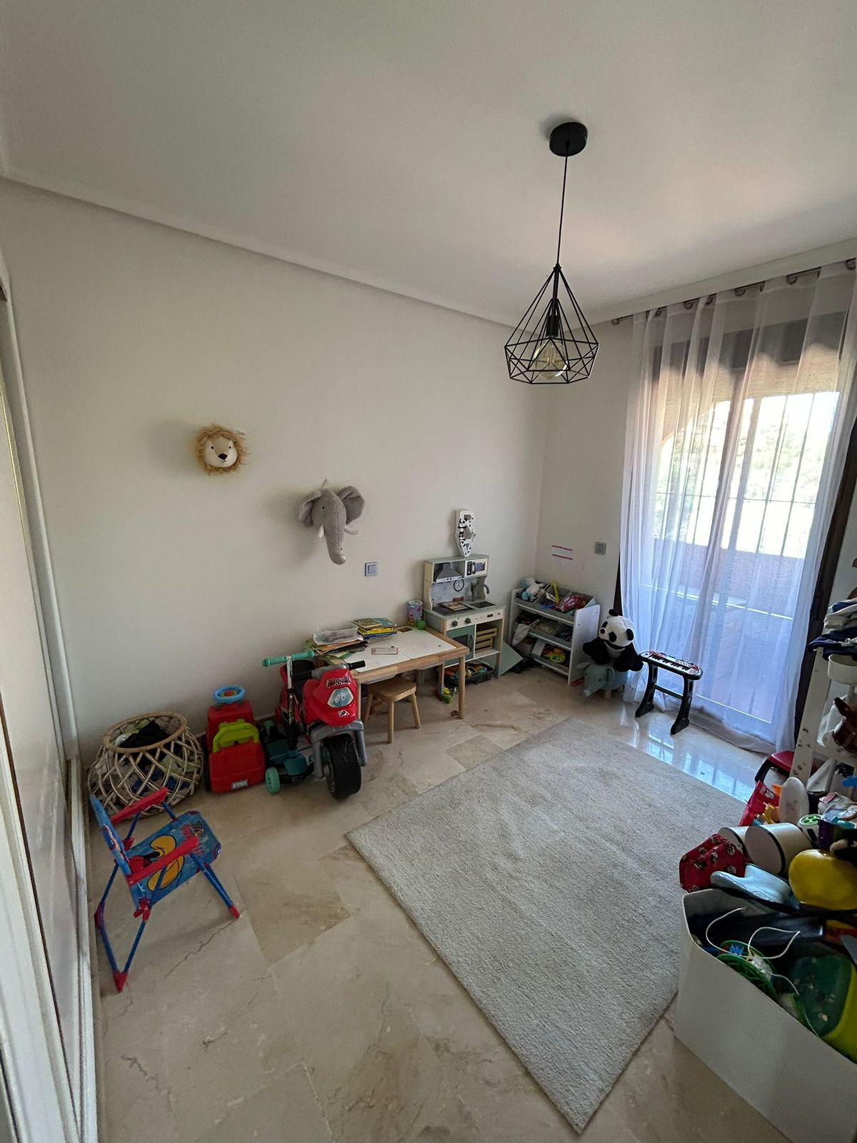 Se vende Apartamento Planta Media de 4 dormitorios en Costa Del Sol, Málaga, España