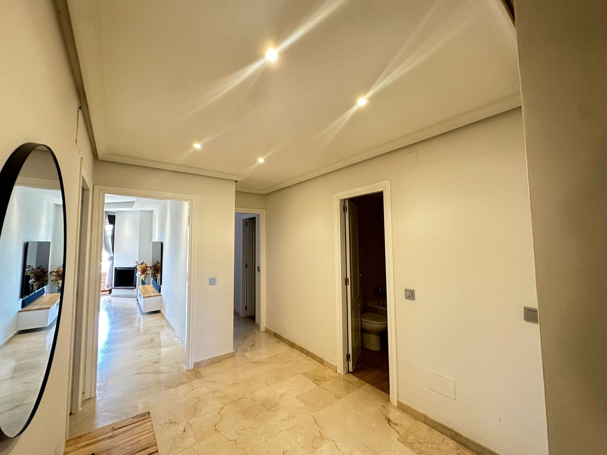 Se vende Apartamento Planta Media de 4 dormitorios en Costa Del Sol, Málaga, España