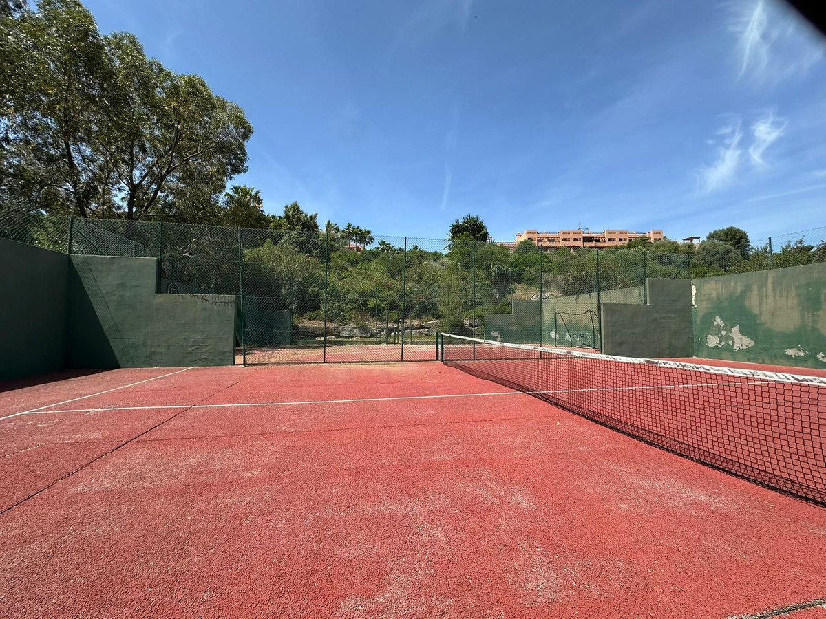 Se vende Apartamento Planta Media de 4 dormitorios en Costa Del Sol, Málaga, España