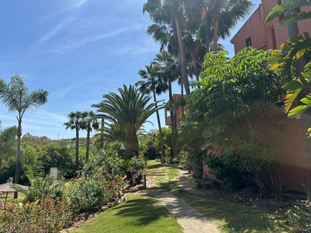 Se vende Apartamento Planta Media de 4 dormitorios en Costa Del Sol, Málaga, España