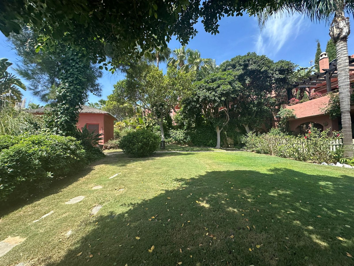 Se vende Apartamento Planta Media de 4 dormitorios en Costa Del Sol, Málaga, España