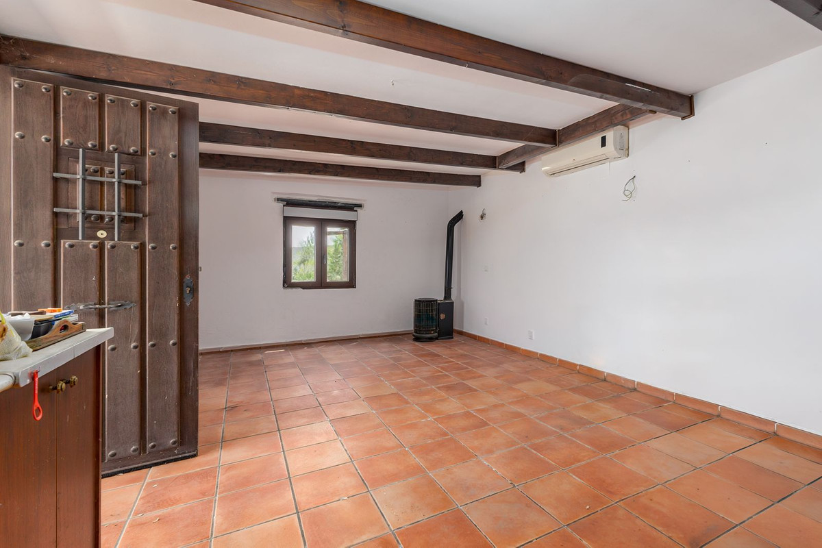 6 Bed Townhouse for sale in Coín Costa Del Sol, Málaga, Spain