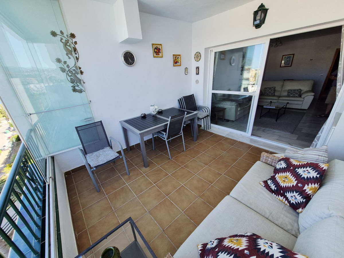 Se vende Apartamento Planta Media de 2 dormitorios en Costa Del Sol, Málaga, España