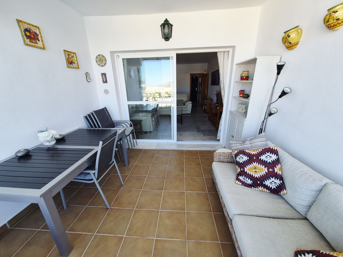 Se vende Apartamento Planta Media de 2 dormitorios en Costa Del Sol, Málaga, España