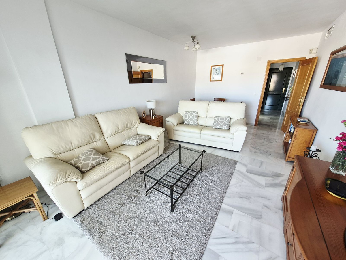 Se vende Apartamento Planta Media de 2 dormitorios en Costa Del Sol, Málaga, España