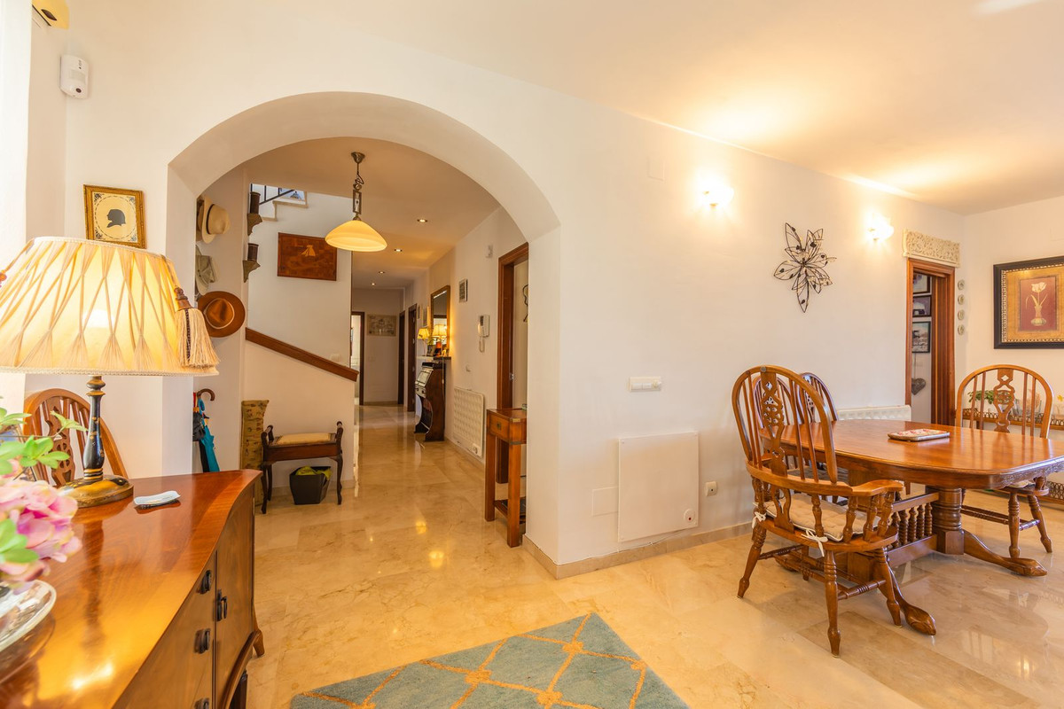 3 Bed Townhouse for sale in La Duquesa Costa Del Sol, Málaga, Spain