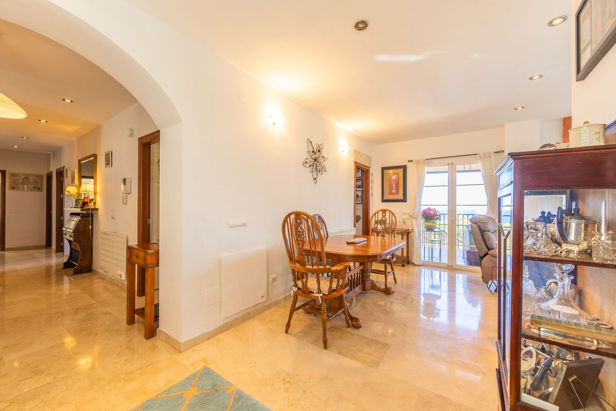 3 Bed Townhouse for sale in La Duquesa Costa Del Sol, Málaga, Spain