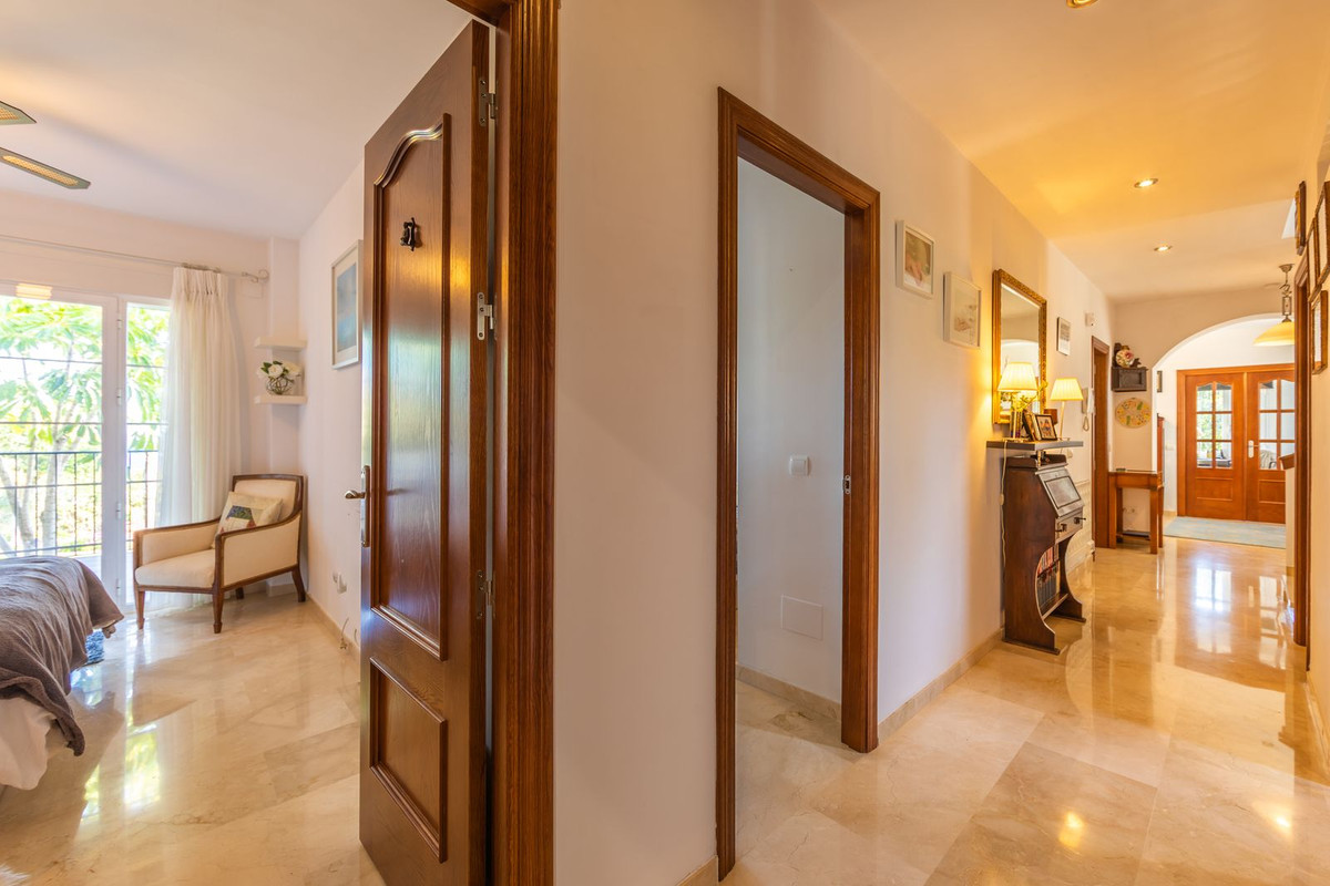 3 Bed Townhouse for sale in La Duquesa Costa Del Sol, Málaga, Spain