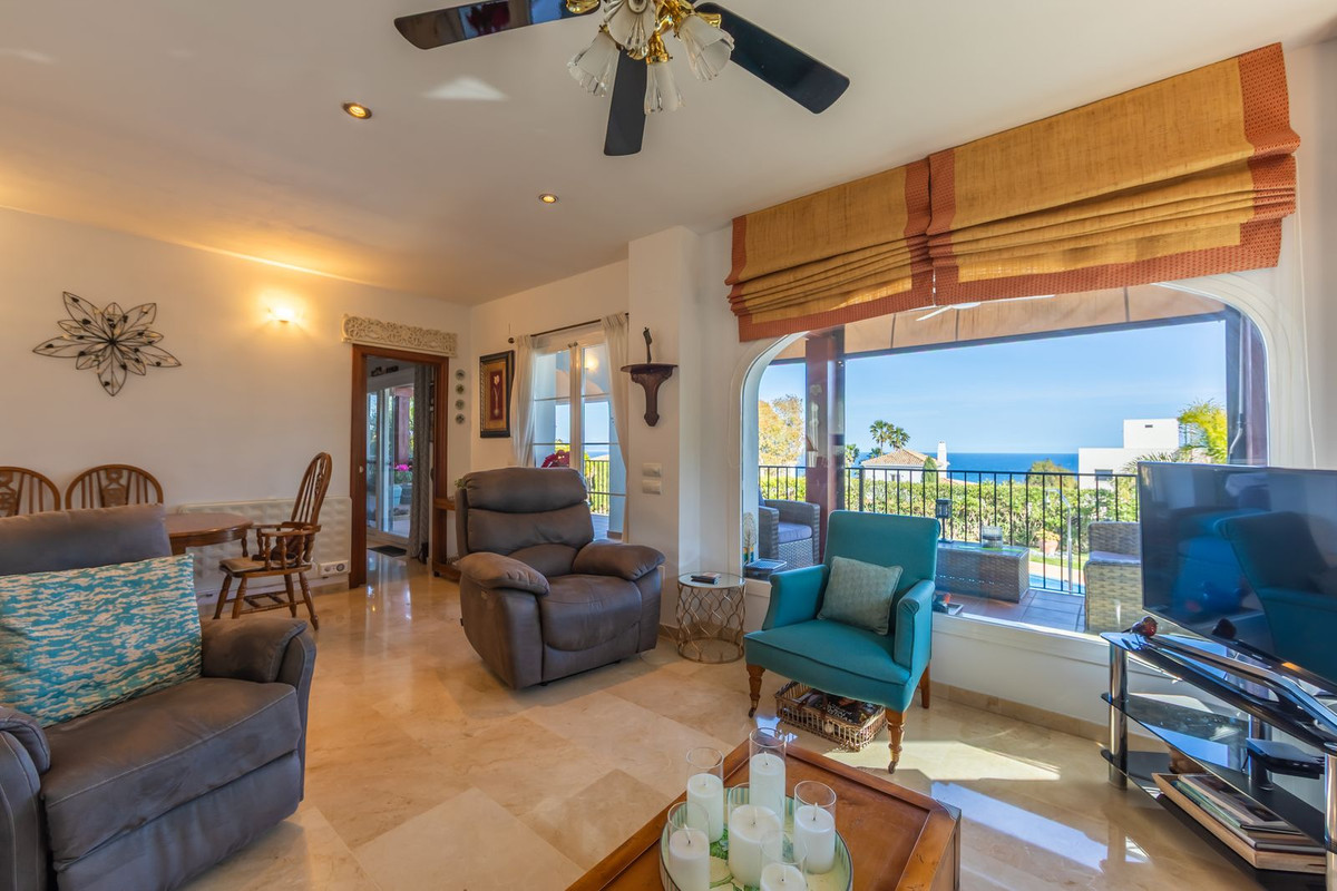 3 Bed Townhouse for sale in La Duquesa Costa Del Sol, Málaga, Spain