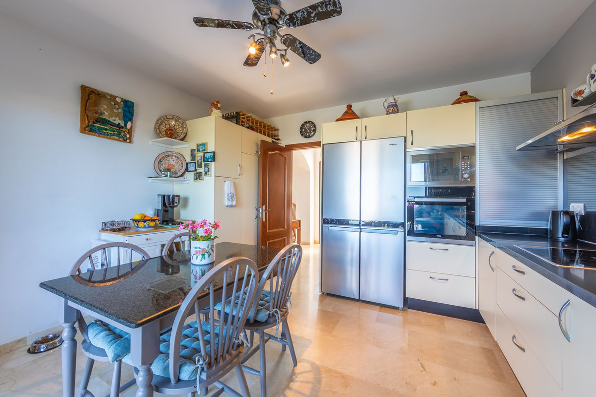 3 Bed Townhouse for sale in La Duquesa Costa Del Sol, Málaga, Spain