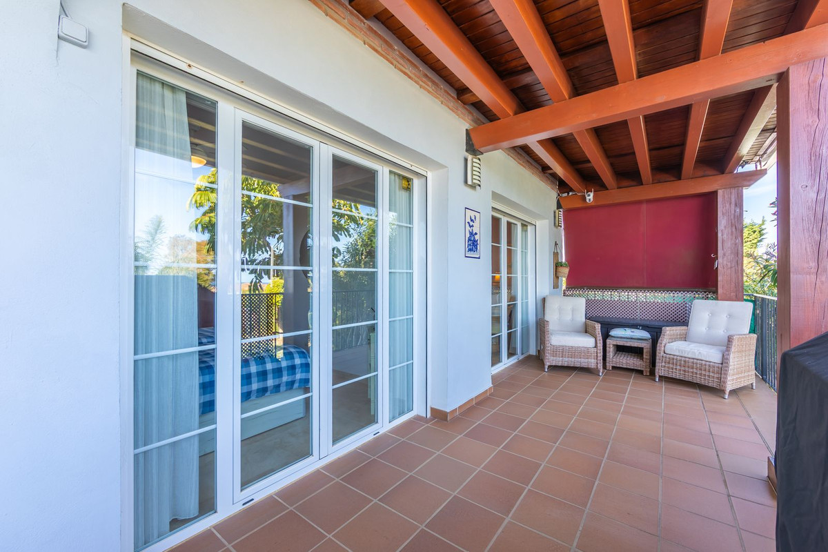 3 Bed Townhouse for sale in La Duquesa Costa Del Sol, Málaga, Spain