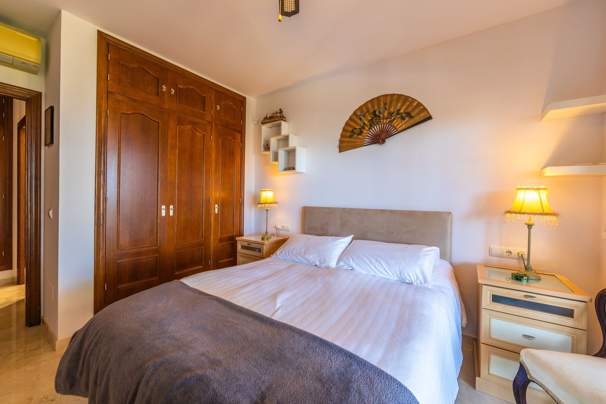 3 Bed Townhouse for sale in La Duquesa Costa Del Sol, Málaga, Spain