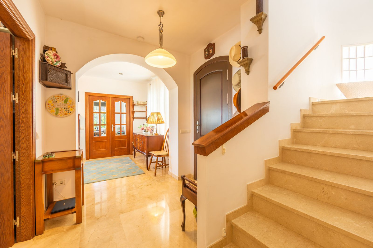 3 Bed Townhouse for sale in La Duquesa Costa Del Sol, Málaga, Spain