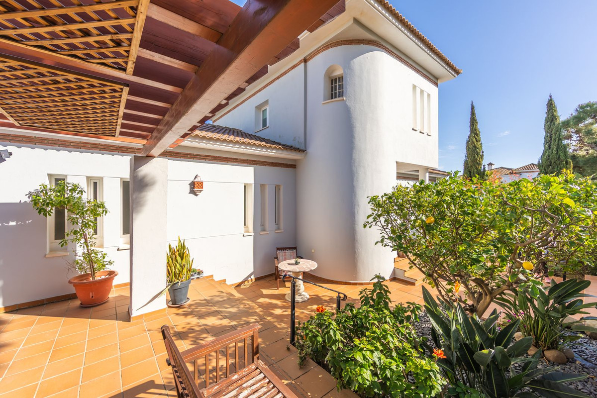 3 Bed Townhouse for sale in La Duquesa Costa Del Sol, Málaga, Spain