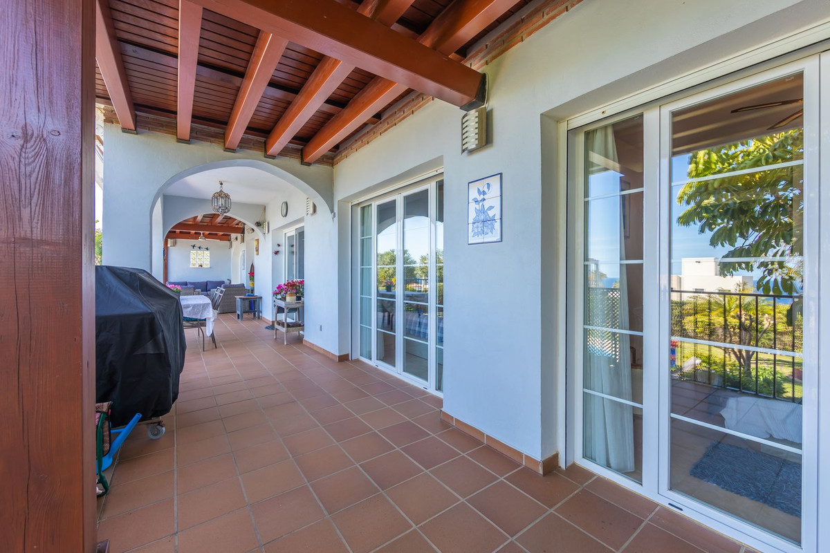 3 Bed Townhouse for sale in La Duquesa Costa Del Sol, Málaga, Spain