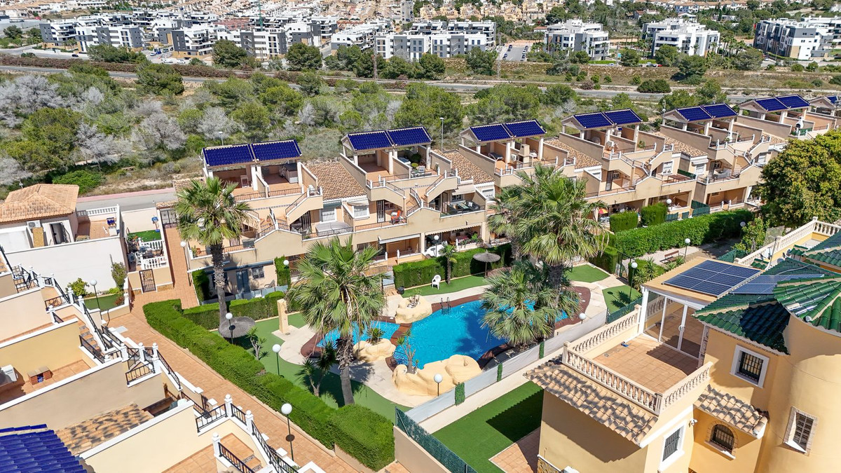 2 Bed Townhouse for sale in Orihuela Costa Costa Blanca, Alicante, Spain